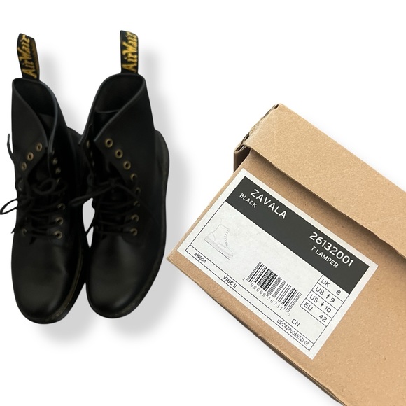 NEW Dr. Martens Zavala Black Lace Up Leather Boots - Picture 7 of 8